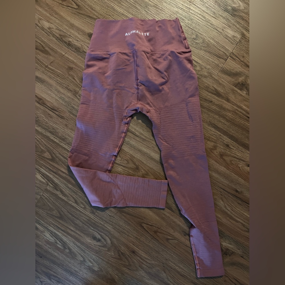 Alphalete size medium leggings
